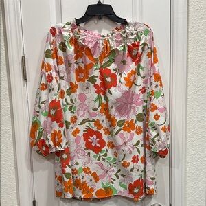 Floral Women's Top - Multicolor NWOT